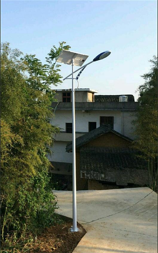 甘肅天水太陽(yáng)能路燈