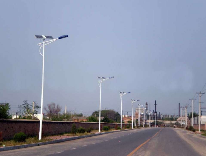  太陽能照明原理、組成及控制系統(tǒng)介紹.